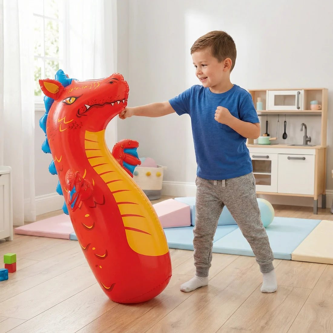 Sac de frappe gonflable pour enfants Intex 3D Dragon